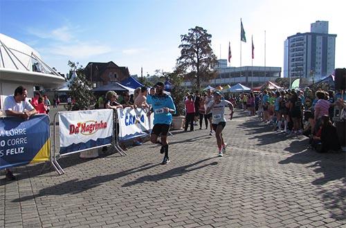 Meia Maratona Caixa de Blumenau acontece neste domingo  / Foto: Divulgação